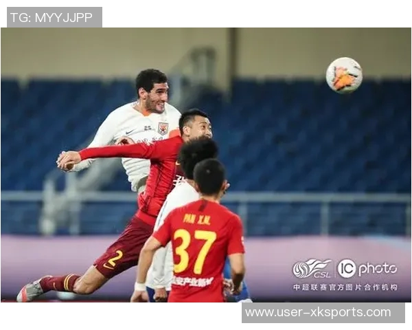 袁甲评艾堃蓉城第一球争议与费莱尼事件惊人相似引发热议 袁甲评艾堃蓉城第一球争议与费莱尼事件惊人相似引发热议